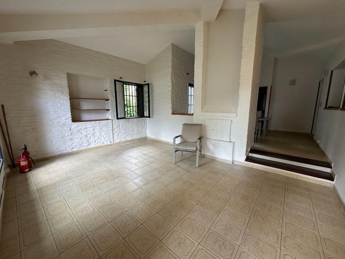 Foto de VENTA CASA MINA CLAVERO 2 DORM CON DPTO, imagen 3