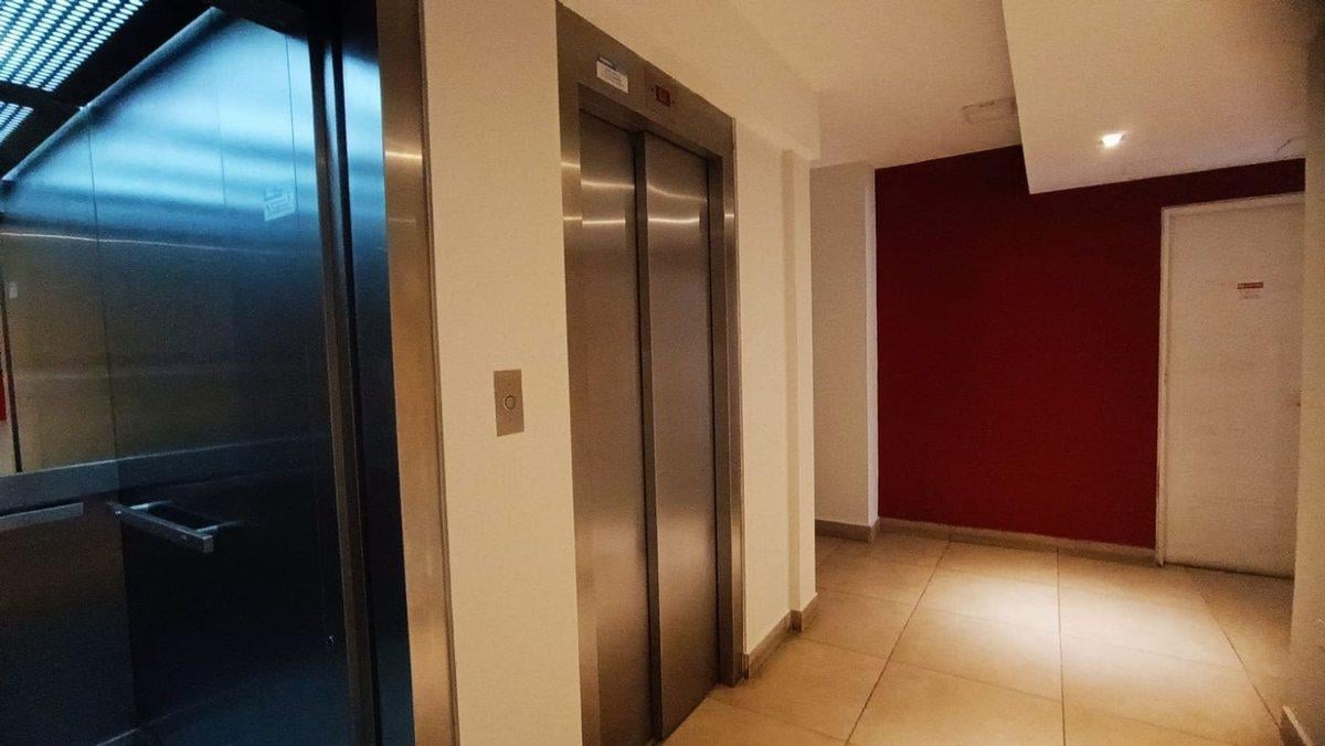 Foto de VENTA DPTO 1 DORM BALCON FRENTE B PROVIDENCIA CBA, imagen 2
