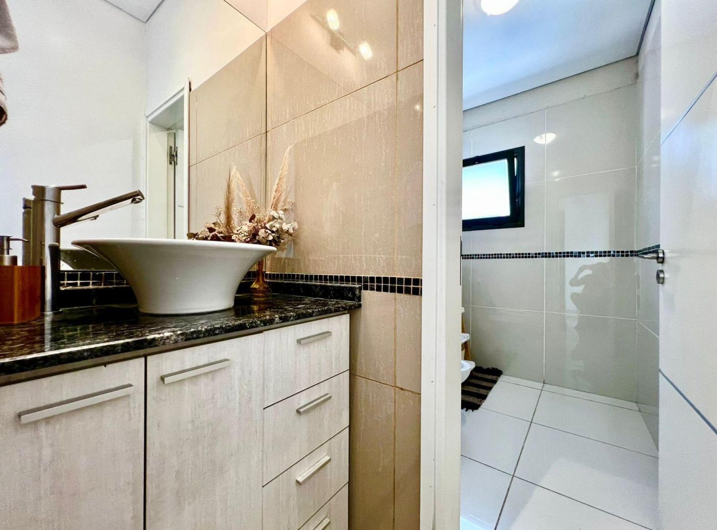 Foto de Venta Valle del golf casa 4 dormitorios con pileta, imagen 3
