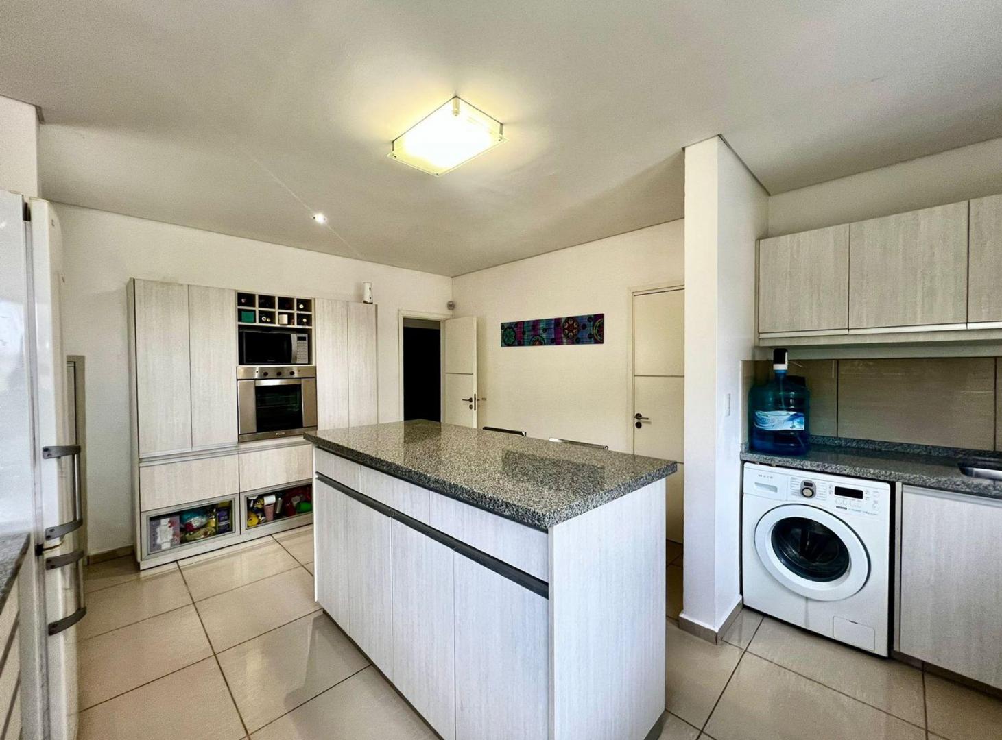 Foto de Venta Valle del golf casa 4 dormitorios con pileta, imagen 1