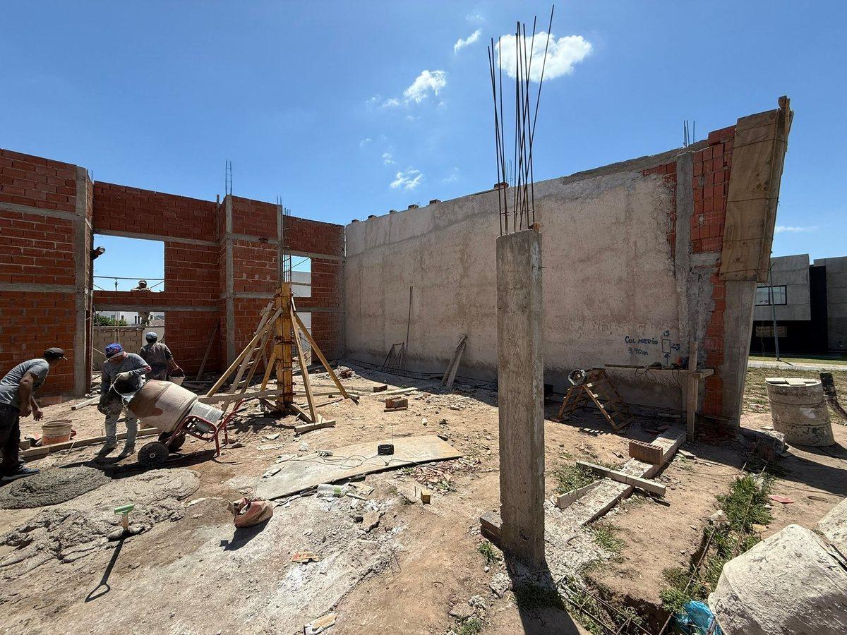 Foto de VENTA 3 LOCALES COMERCIALES DOCTA URBANIZACION, imagen 3