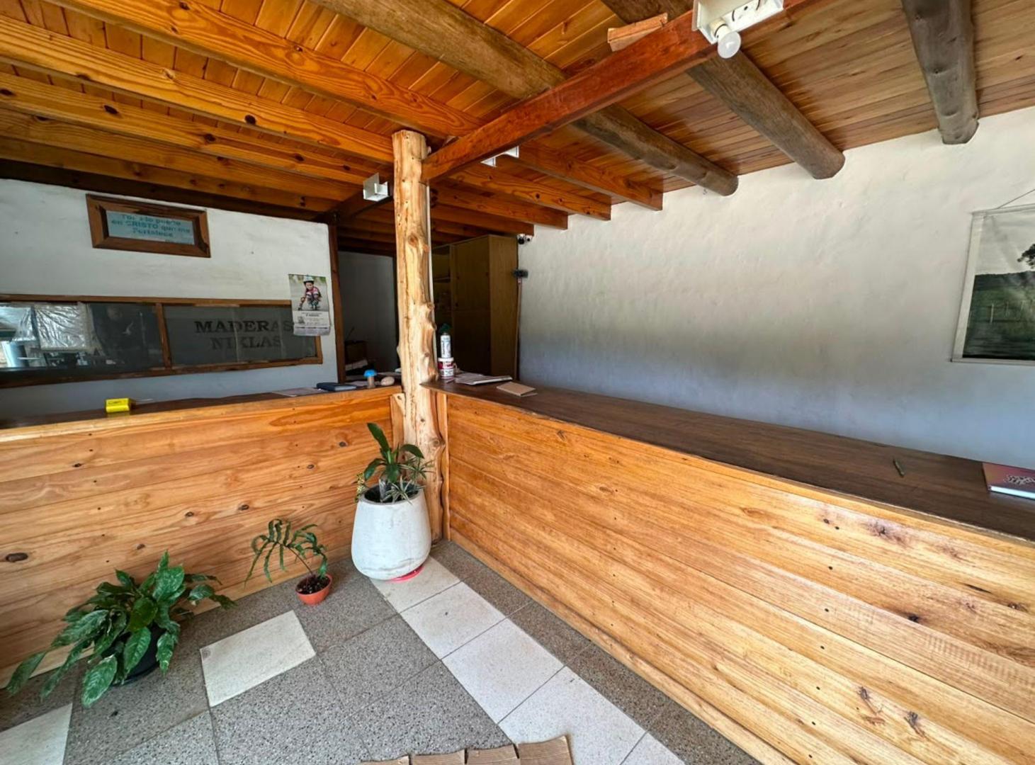 Foto de Venta Local+2 Galpones Viviendas en V. C. América, imagen 2