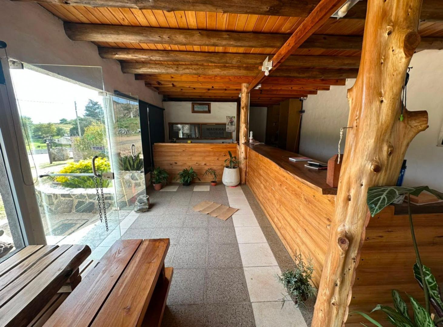 Foto de Venta Local+2 Galpones Viviendas en V. C. América, imagen 5