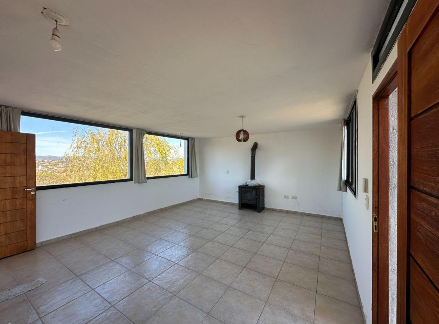 Foto de VENTA CASA ESTANCIA VIEJA 3 DORM 2 BAÑOS TERRAZA, imagen 3