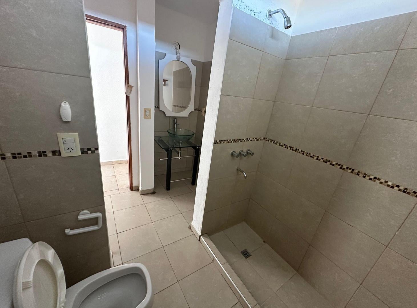 Foto de VENTA CASA ESTANCIA VIEJA 3 DORM 2 BAÑOS TERRAZA, imagen 4