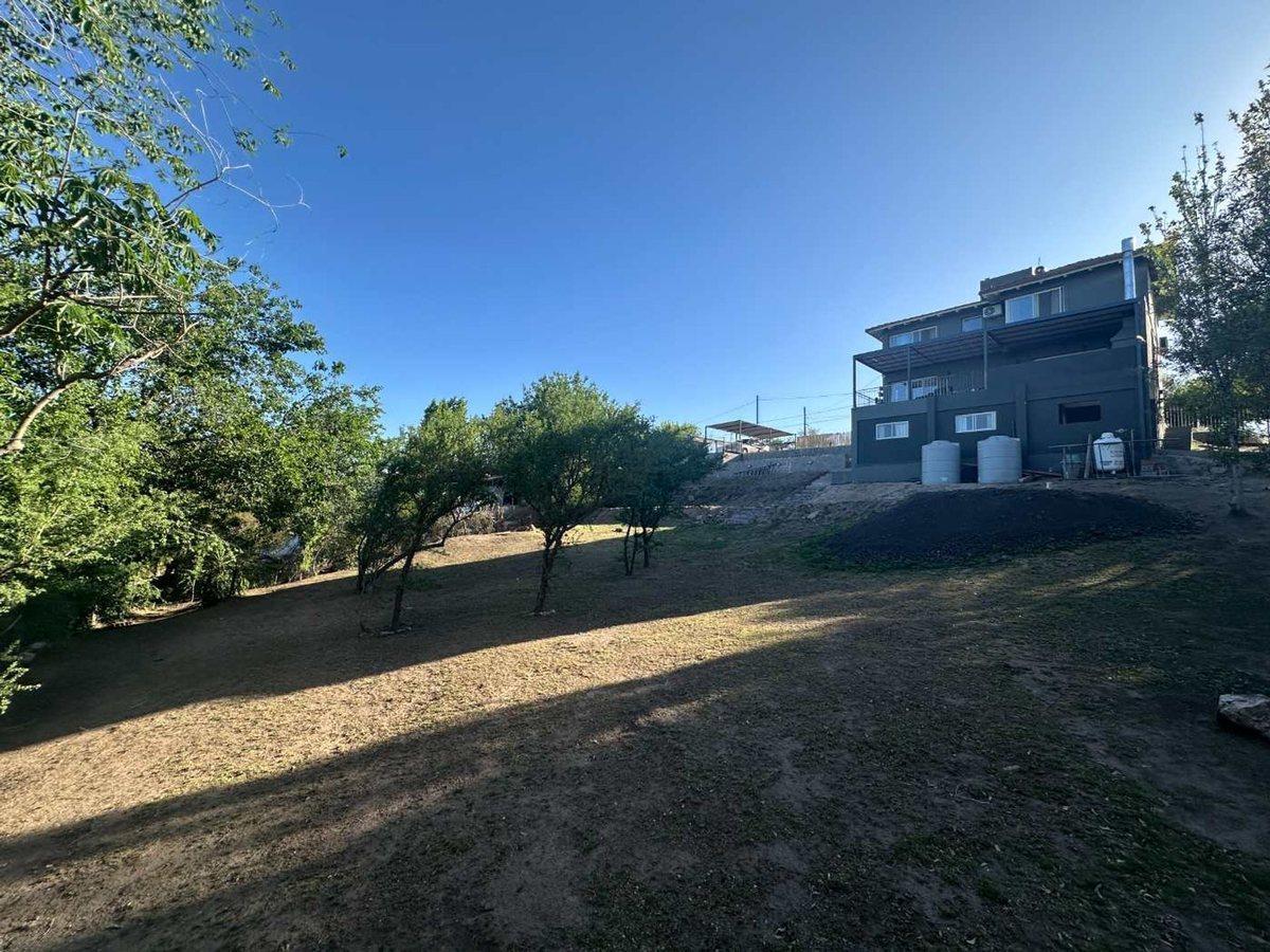 Foto de VENTA CASA VILLA DEL LAGO 3 DORM PILETA VISTA LAGO, imagen 4