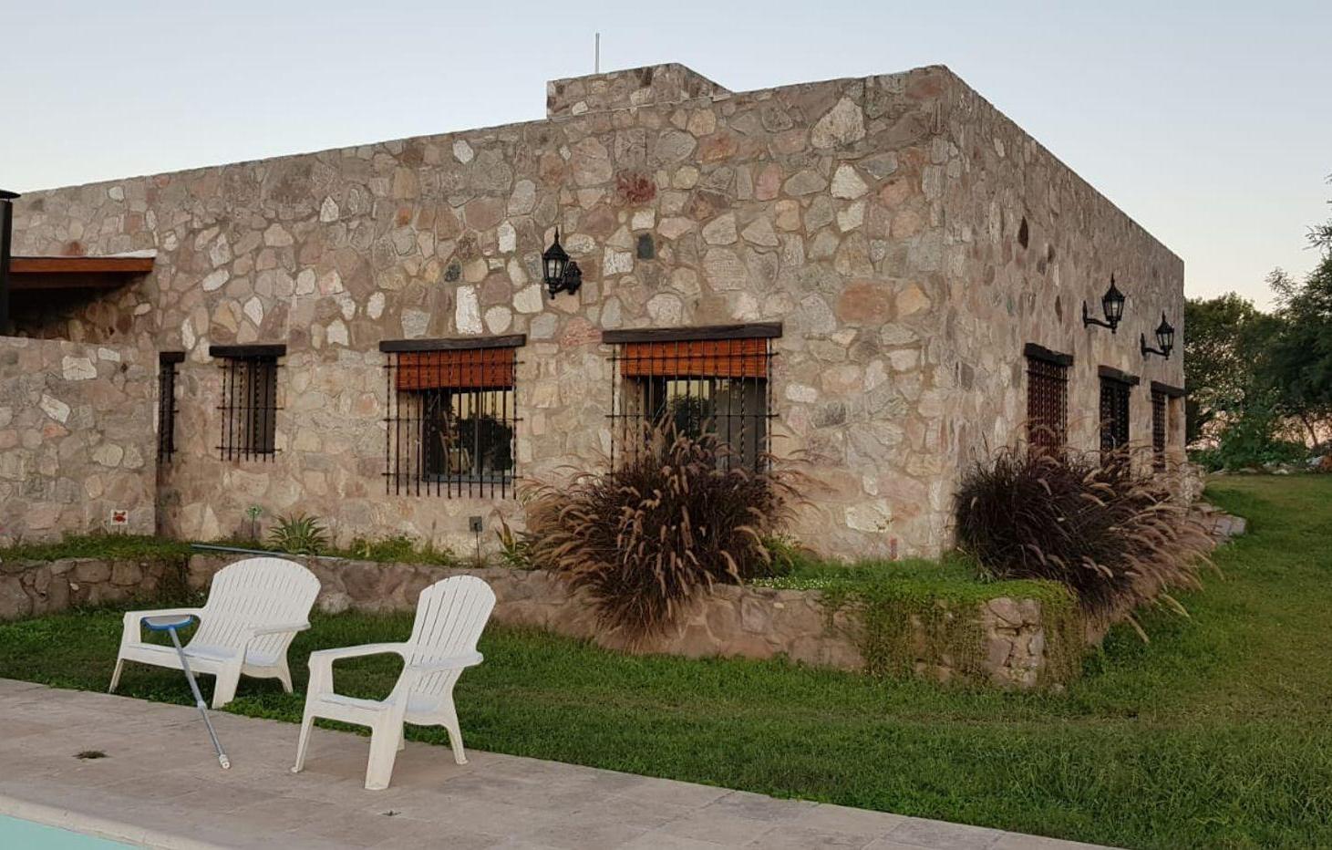 VENTA CASA DISEÑO 2HAS CHACRA LOS MOLLES LA GRANJA