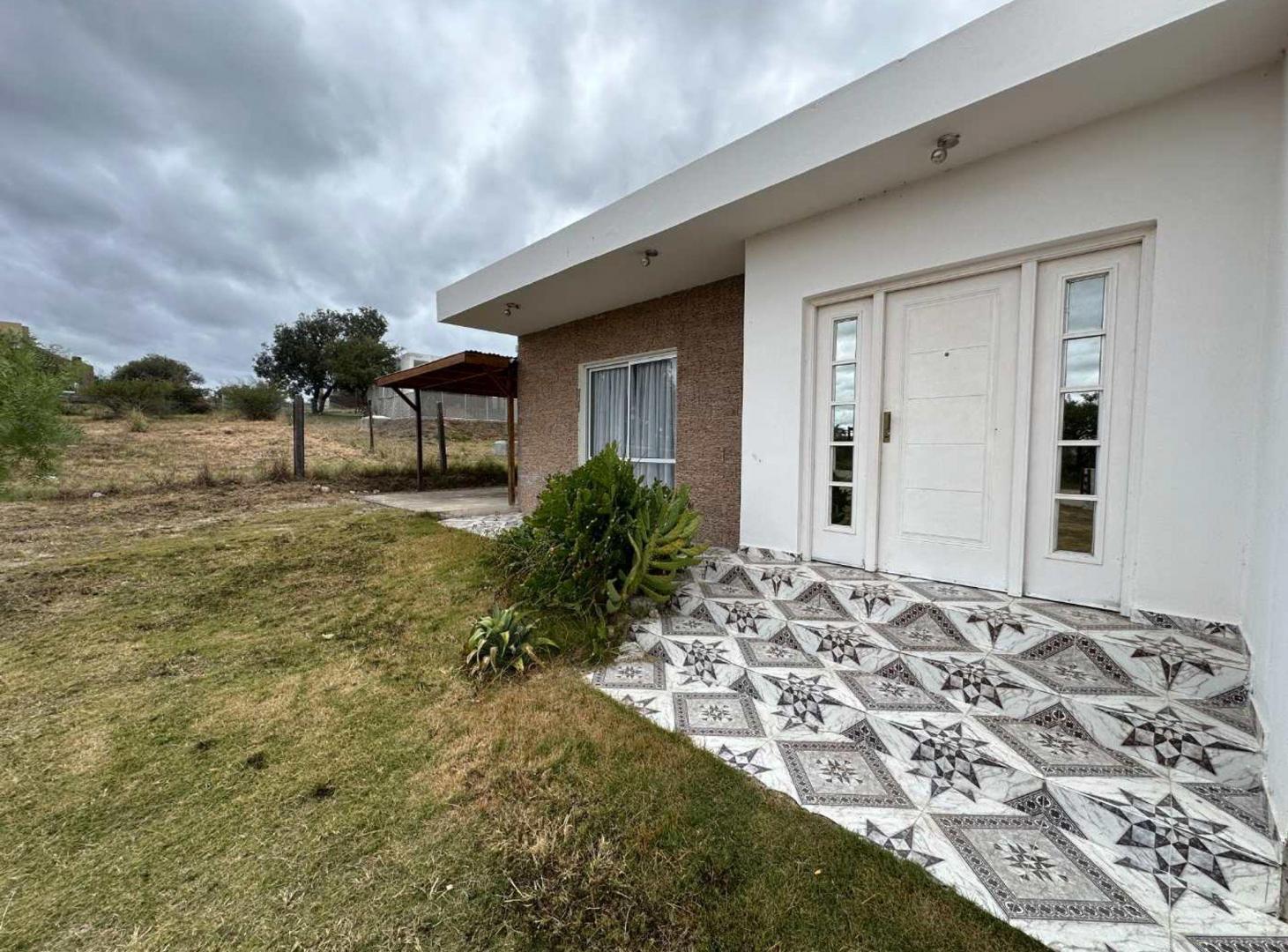 Foto de VENTA CASA PILETA KEOKEN BARRIO CERRADO CON RIO, imagen 2