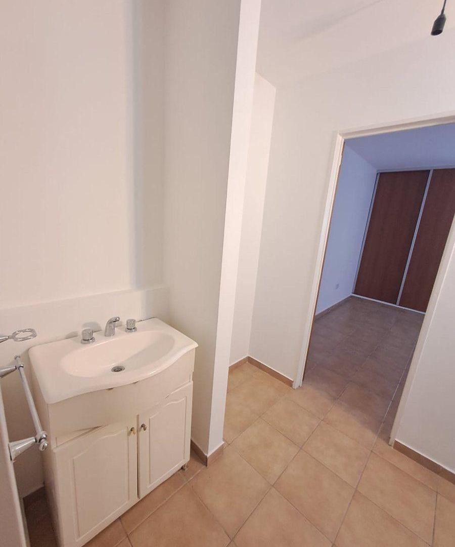 Foto de VENTA DEPARTAMENTO 1 DORM GENERAL PAZ- CON RENTA, imagen 5