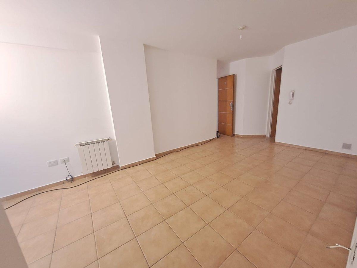 Foto de VENTA DEPARTAMENTO 1 DORM GENERAL PAZ- CON RENTA, imagen 2