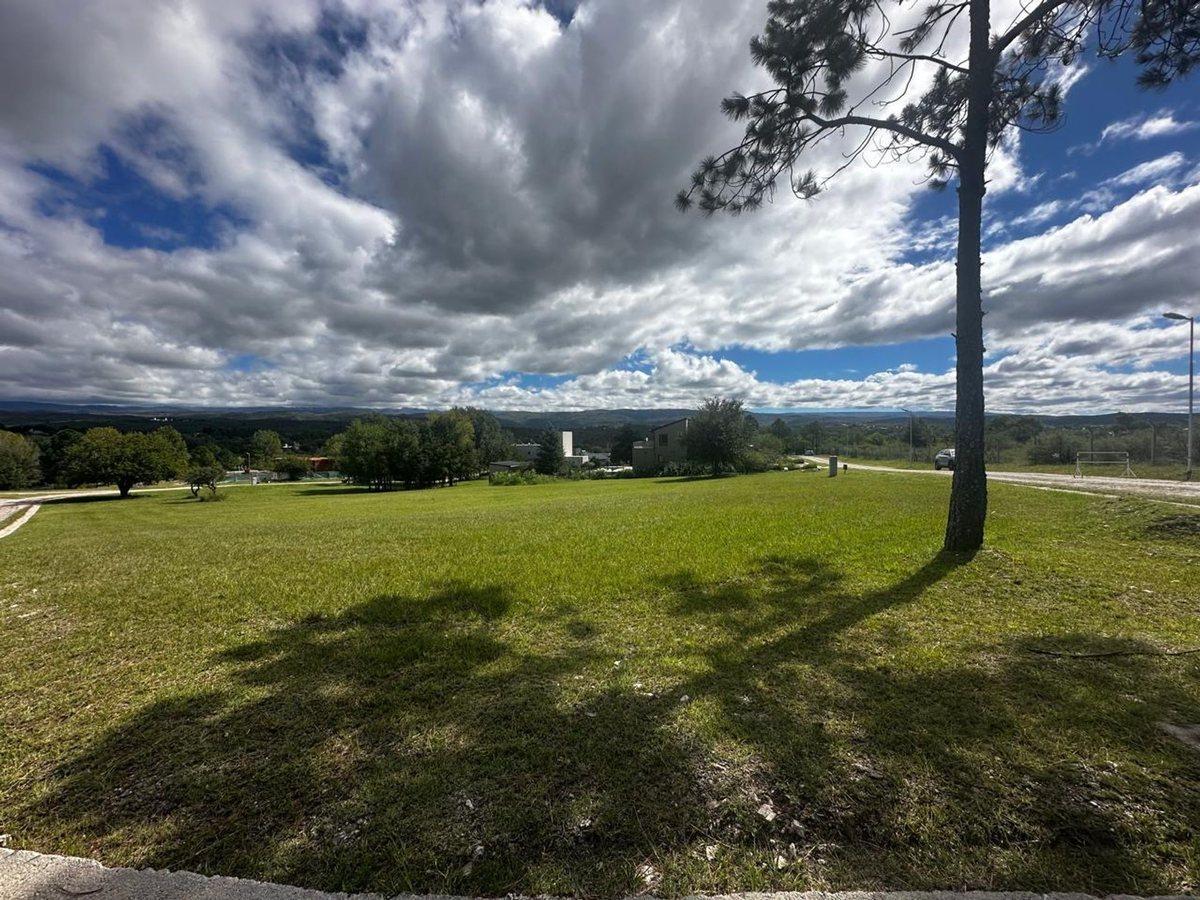 Foto de Venta Carlos Paz Golf Country Club lote 1260m2, imagen 3