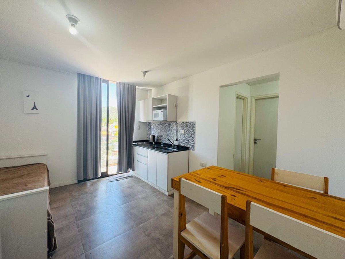 Foto de VENTA DEPTO AMOBLADO 1 DORM BALCON CARLOS PAZ, imagen 3