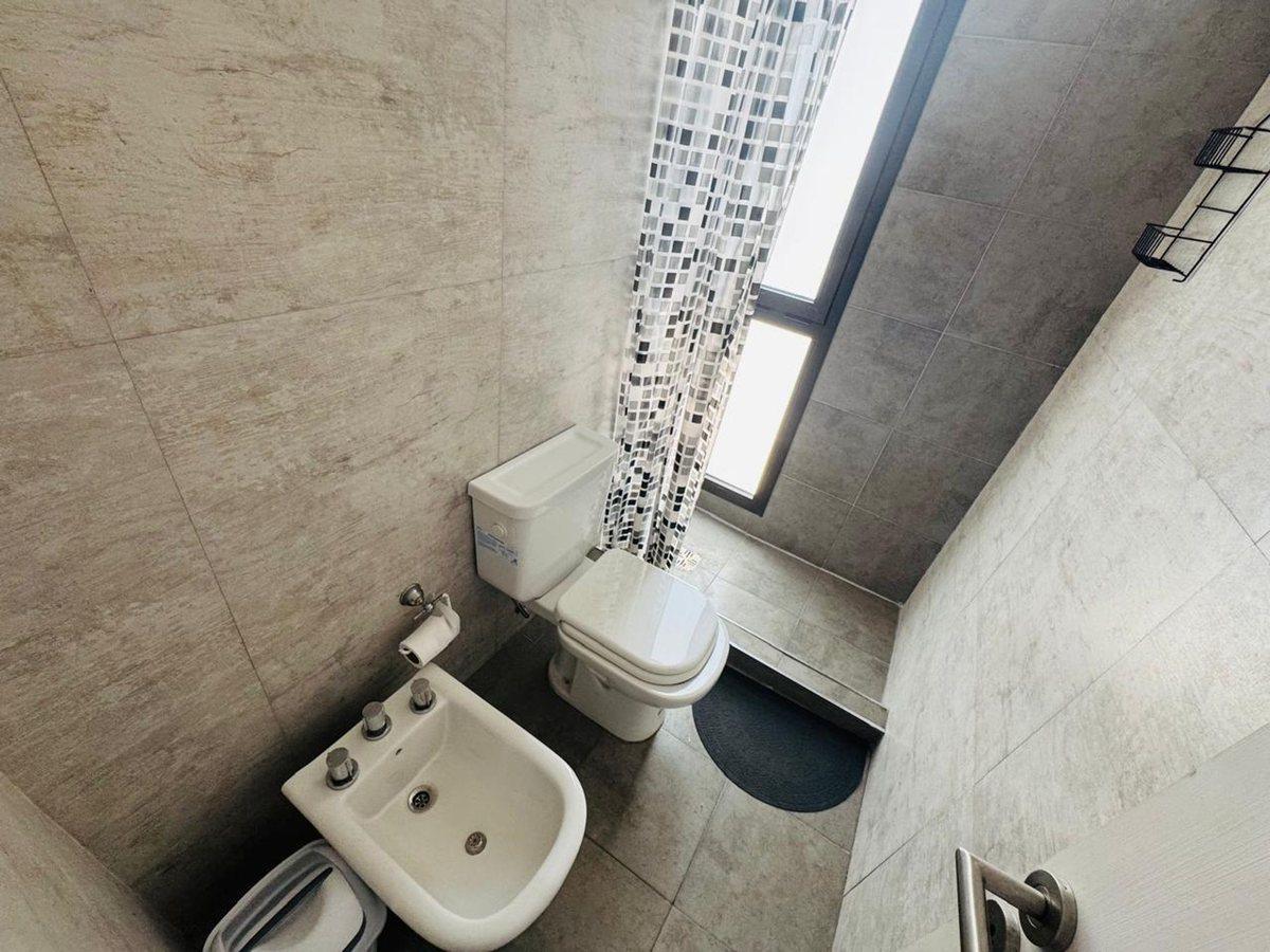 Foto de VENTA DEPTO AMOBLADO 1 DORM BALCON CARLOS PAZ, imagen 2