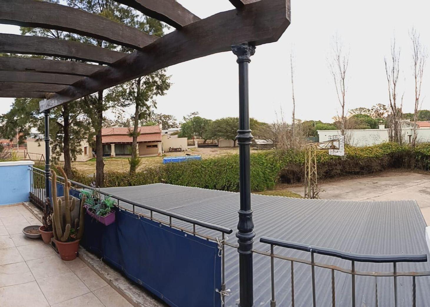 Foto de VENTA CASA 4 DORM PQE AMPLIO, imagen 2