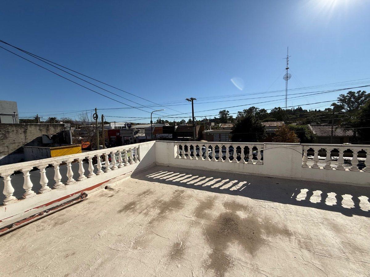 Foto de VENTA LOCAL Y DEPTO VILLA ALLENDE CENTRO, imagen 4
