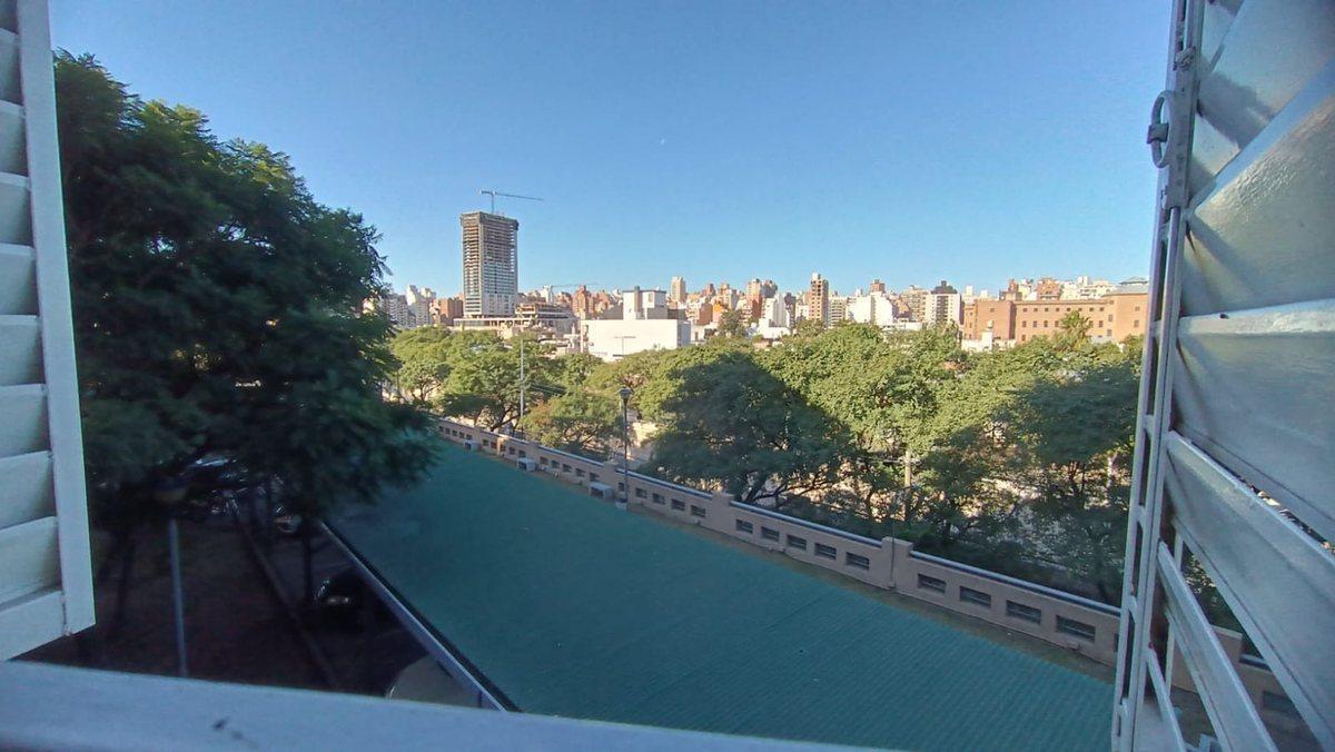 Foto de VENTA DPTO. 2 DORM MAS ESCRITORIO B° GUEMES CBA, imagen 5