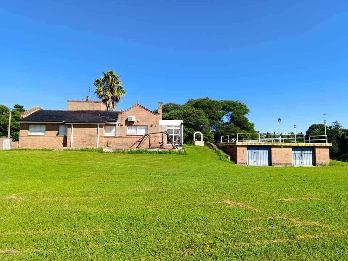 Foto de VENTA CHALET 3 DORM VILLA LAGO AZUL, imagen 3