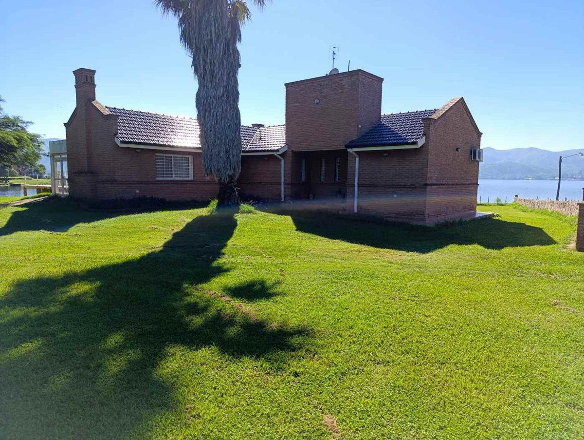 Foto de VENTA CHALET 3 DORM VILLA LAGO AZUL, imagen 2