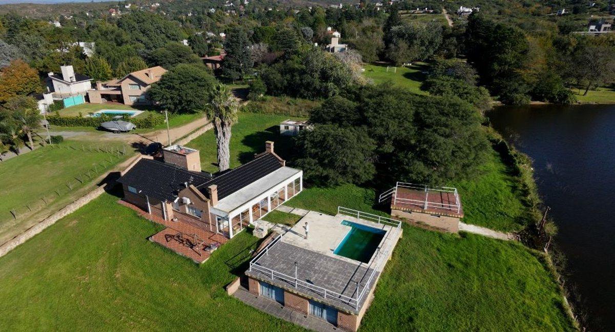 Foto de VENTA CHALET 3 DORM VILLA LAGO AZUL, imagen 1