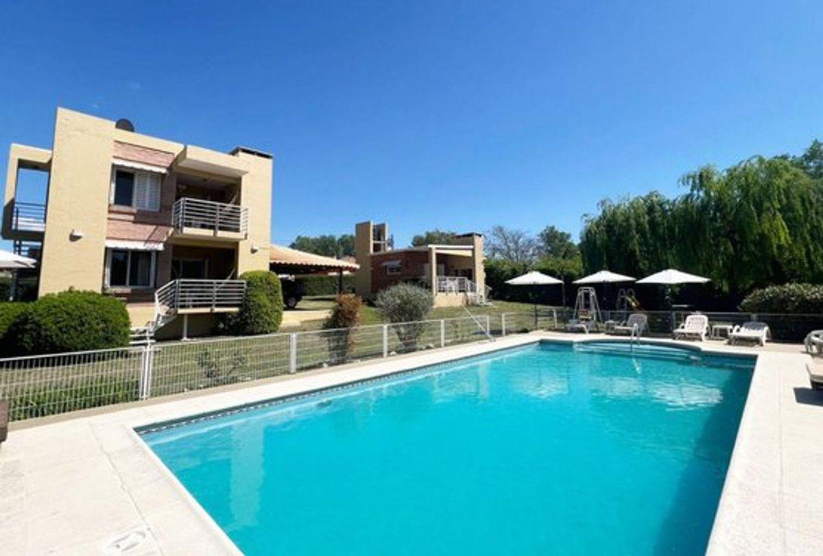 Foto de VENTA COMPLEJO 3 CABAÑAS AMOBLADAS LOS REARTES, imagen 3