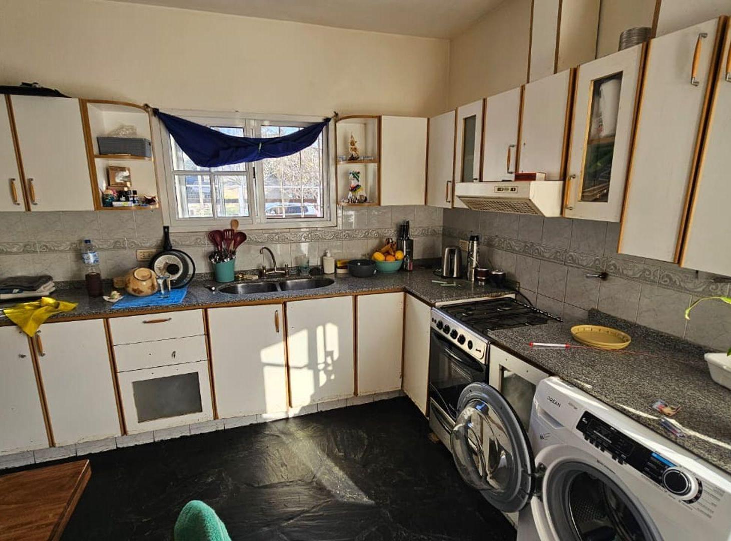 Foto de VENTA CASA MAS DEPARTAMENTO EN TANTI IDEAL RENTA, imagen 4