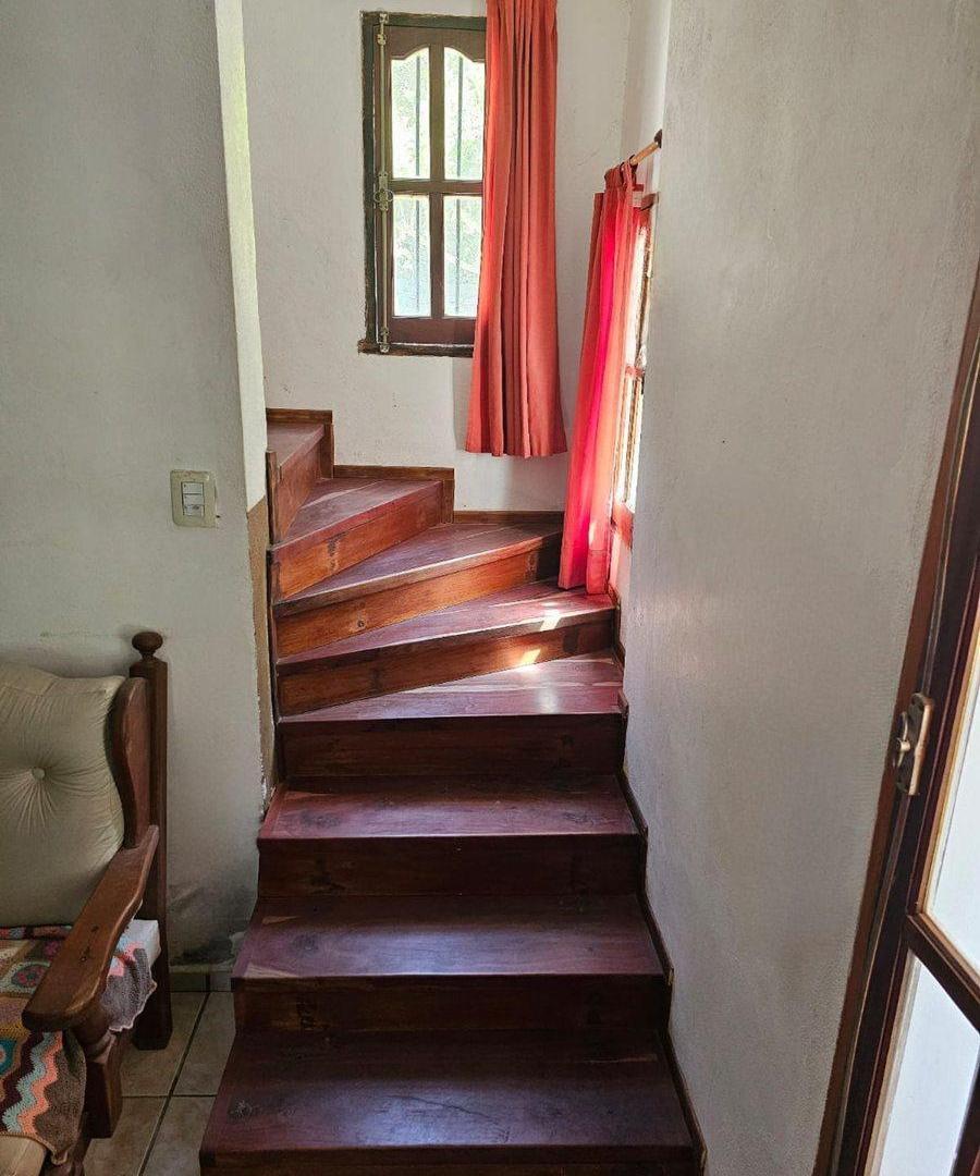 Foto de VENTA CASA 3 DORM QCHO BARRIO ÑU PORA RIO CEBALLOS, imagen 4
