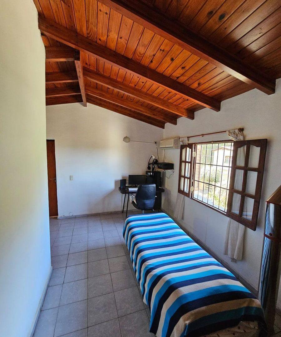Foto de VENTA CASA 3 DORM QCHO BARRIO ÑU PORA RIO CEBALLOS, imagen 2