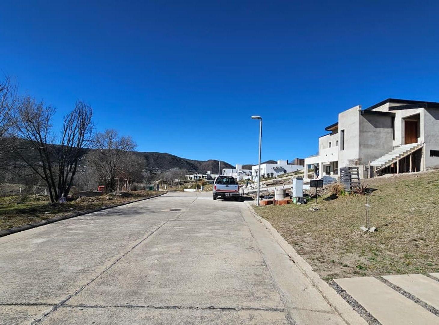 Foto de VENTA LOTE EN ALTOS DE CARLOS PAZ BARRIO CERRADO, imagen 4