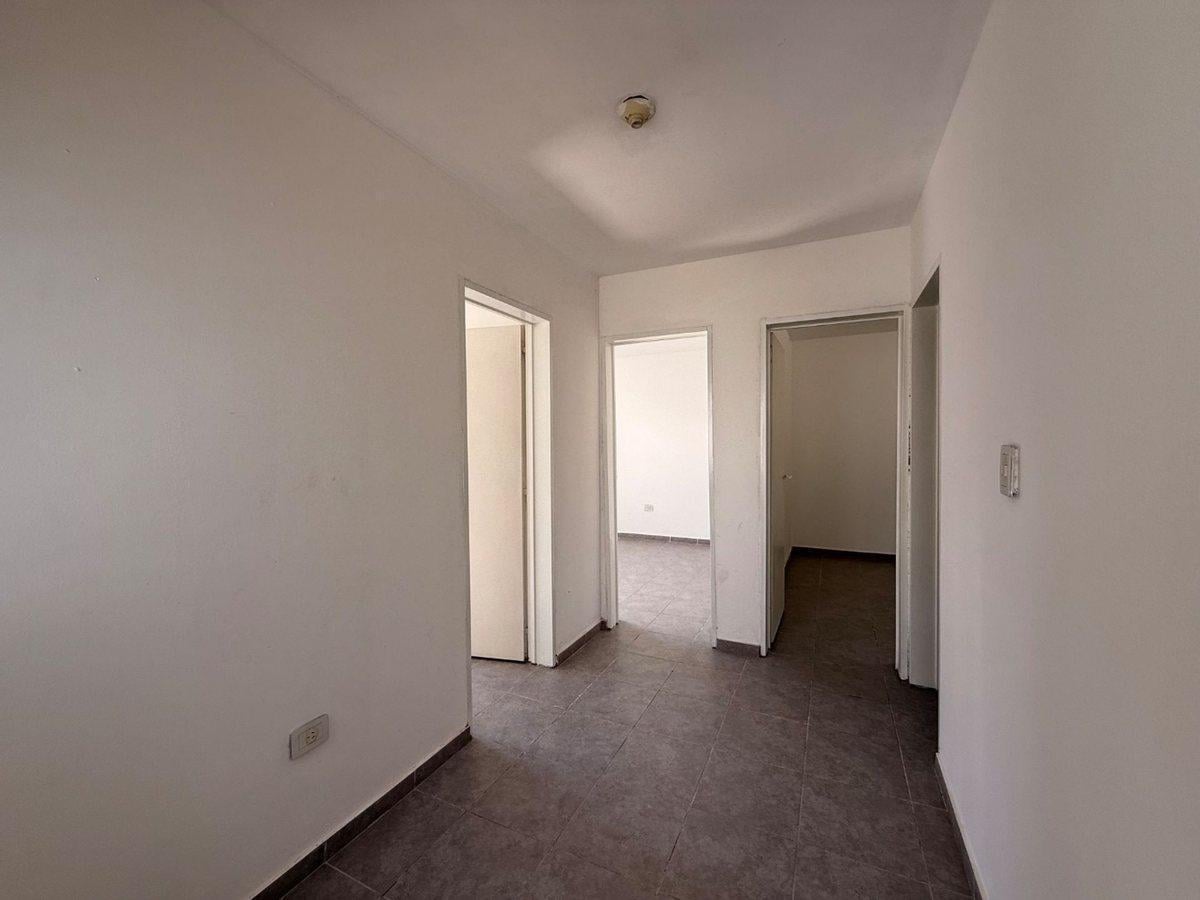 Foto de VENTA DÚPLEX 3 DORM CON PATIO Y COCHERA SALDAN, imagen 5