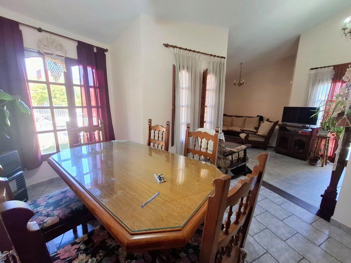 Foto de VENTA CASA 3 DORMIS MÁS 2 DEPARTAMENTOS CARLOS PAZ, imagen 1