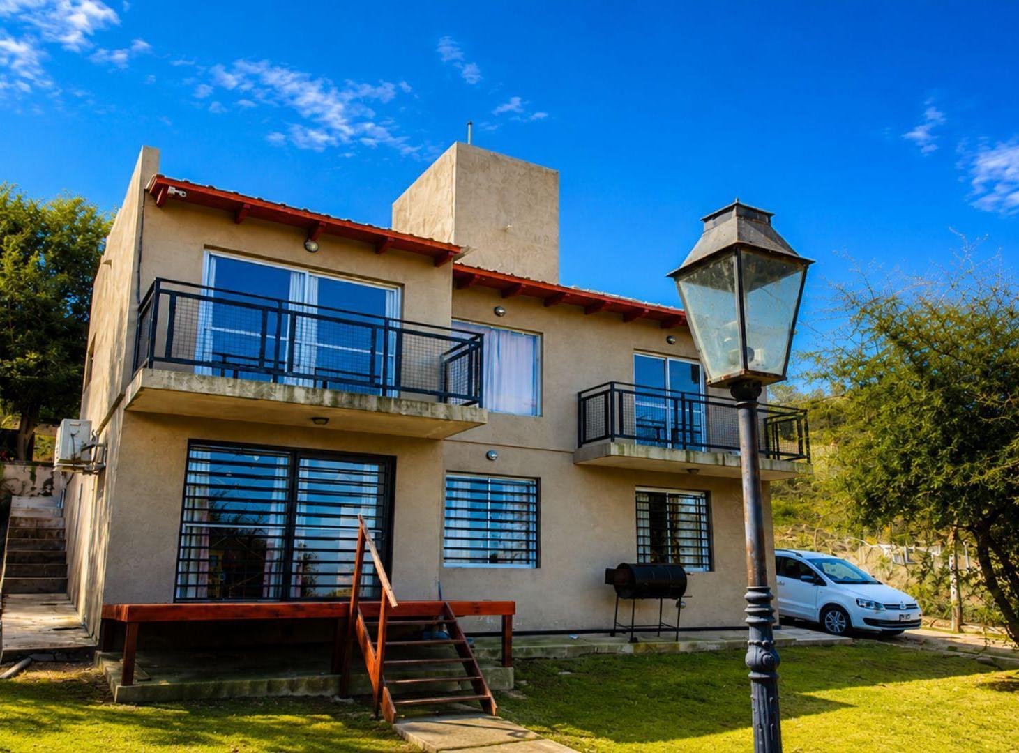 Foto de VENTA CASA 2 DORMITORIOS ESTANCIA VIEJA 2 PLANTAS, imagen 4