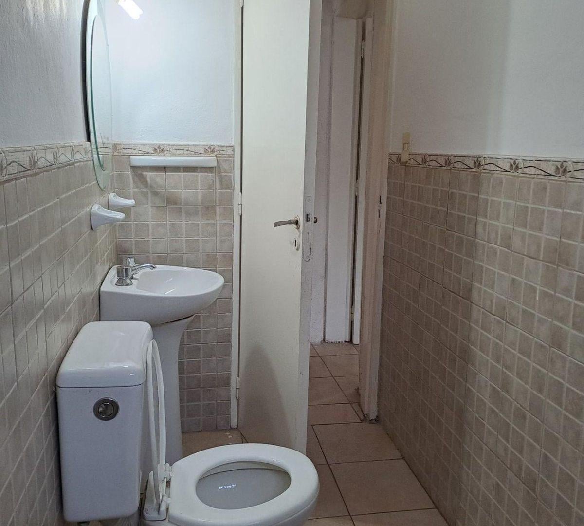 Foto de ALQUILER ANUAL CASA 2 DORM VILLA CARLOS PAZ, imagen 5