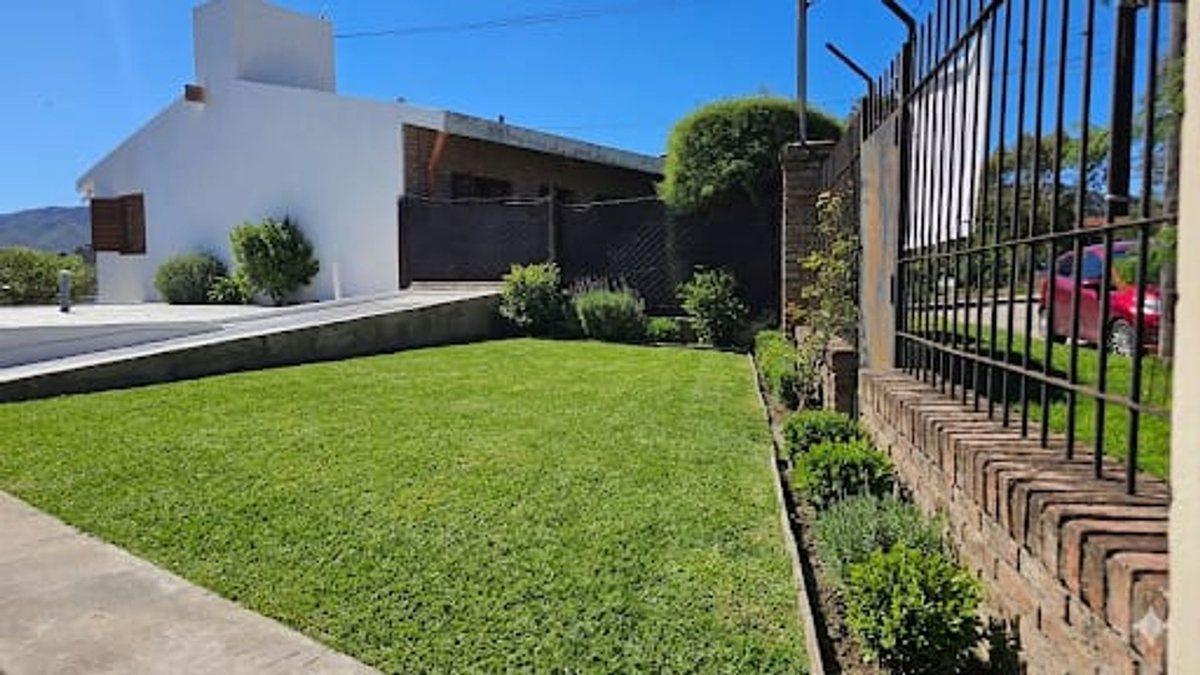 Foto de VENTA DE 2 CASAS EN UN MISMO LOTE LA FALDA CORDOBA, imagen 3