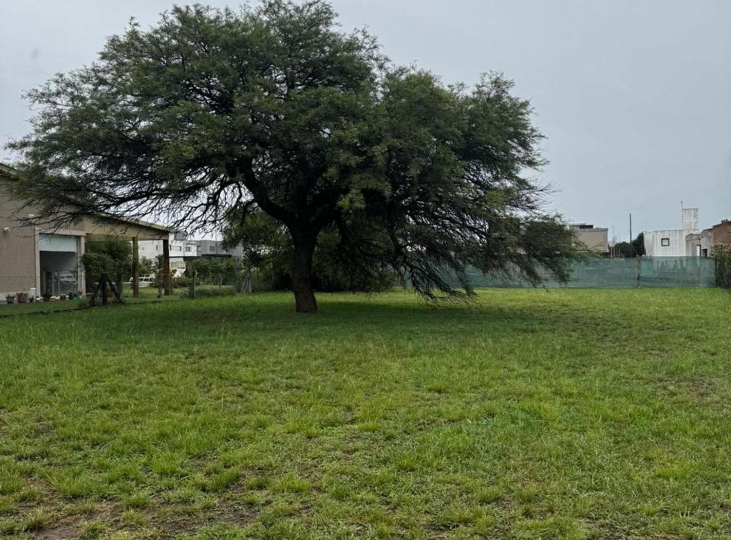 Foto de VENTA LOTE 805MTS VALLE DEL GOLF, imagen 1