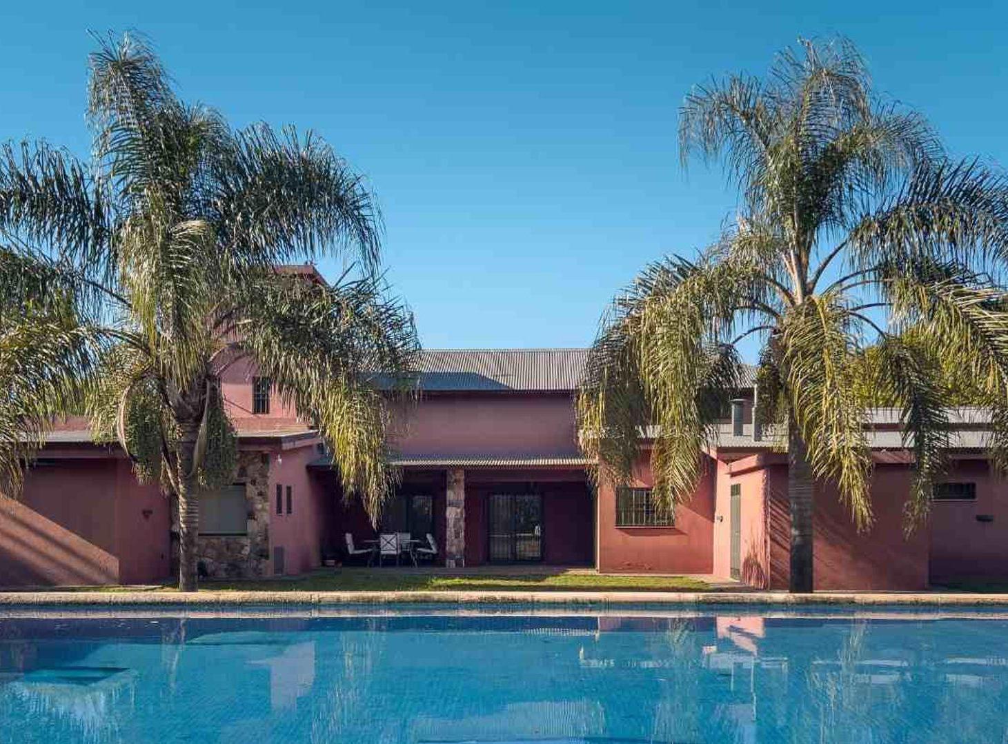 Foto de VENTA CASA 4 DORMITORIOS VILLA ALLENDE GOLF, imagen 3