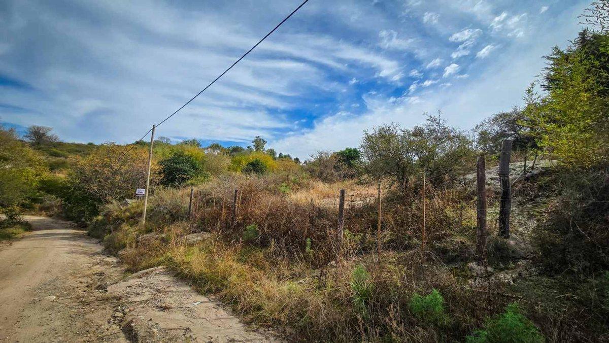 Foto de SE VENDE TERRENO DE 7.017 M² VILLA PARQUE SIQUIMAN, imagen 2