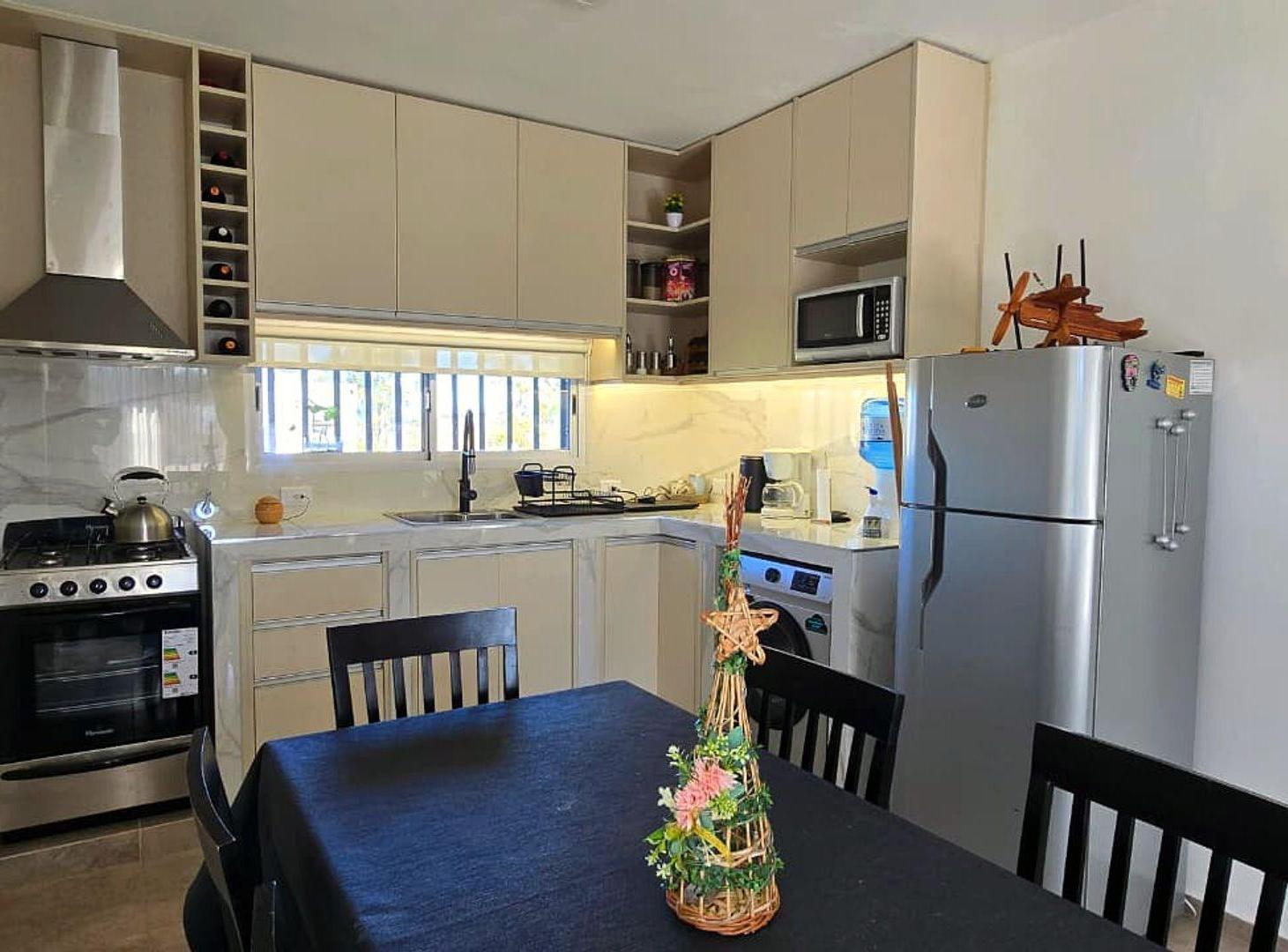 Foto de VENTA | CASA | 2 DORMITORIOS | QUINCHO | PILETA, imagen 2