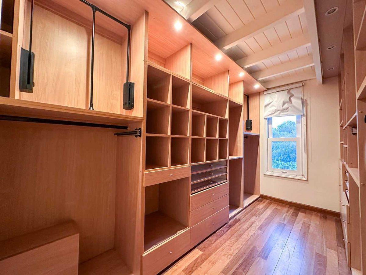 Foto de VENTA EXCLUSIVA CASA VILLA ALLENDE GOLF 5 DORM, imagen 4