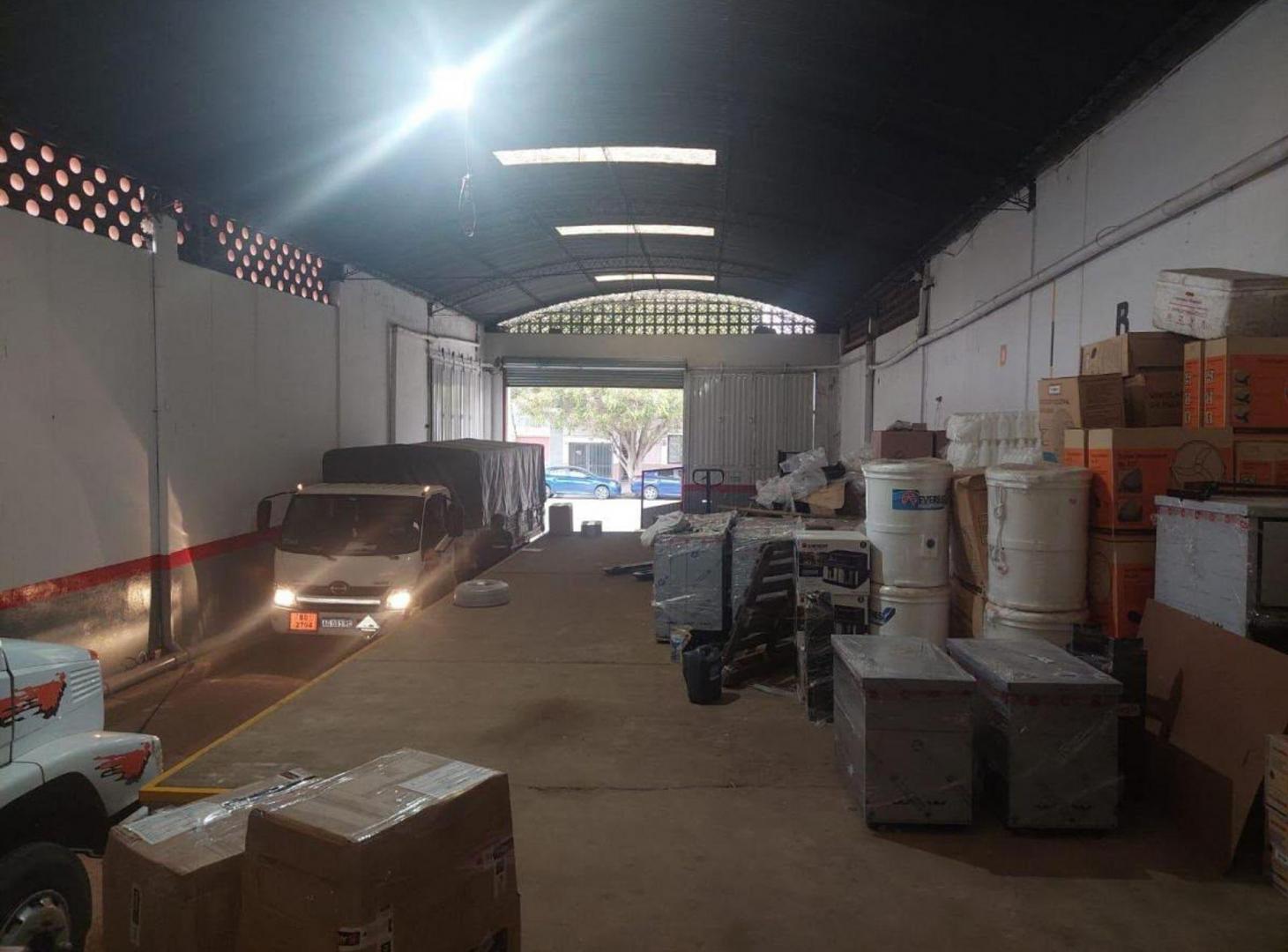 Foto de VENTA GALPON A MTS DE AV JUAN B. JUSTO 550 M2, imagen 1