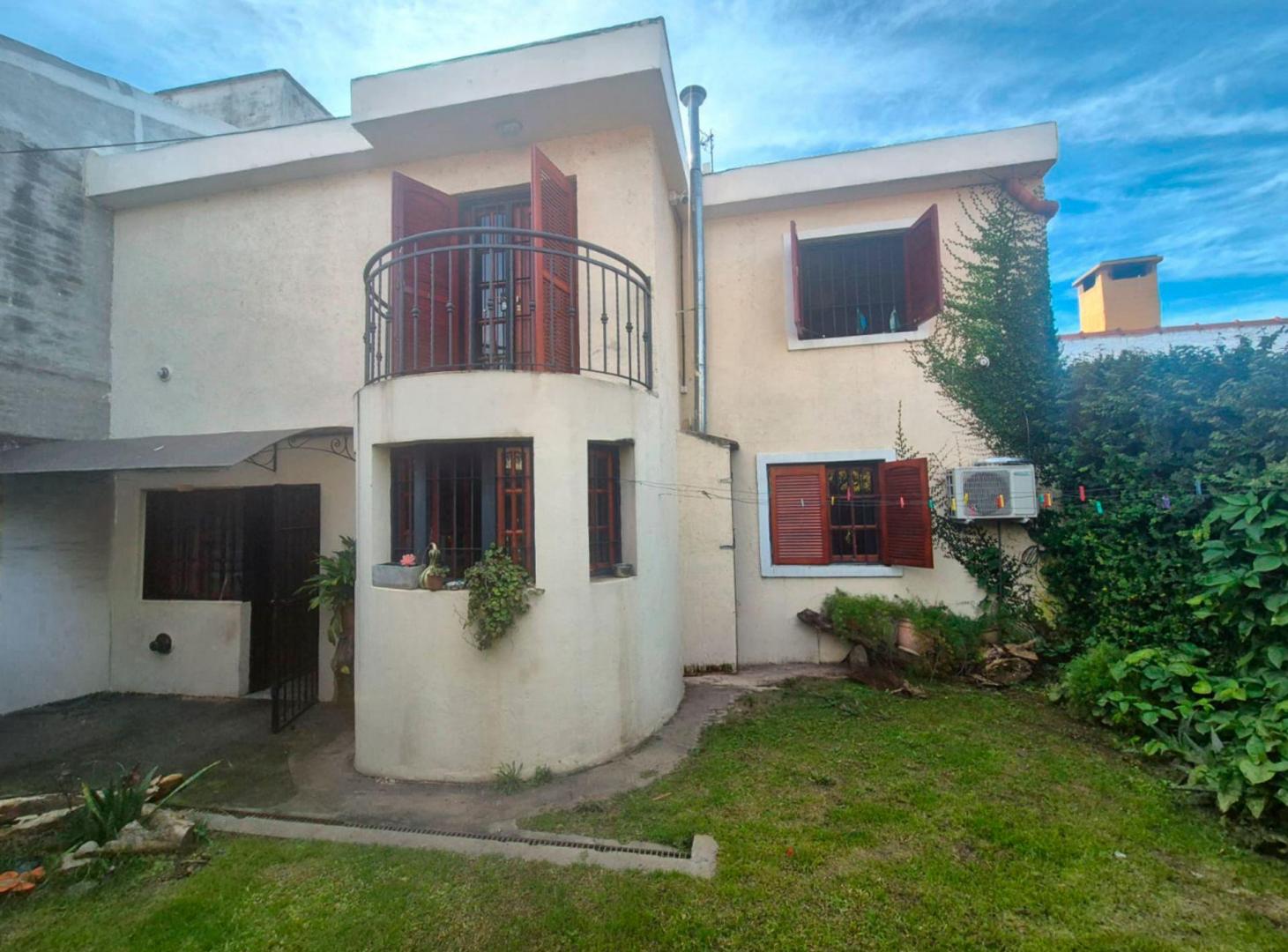 Foto de VENTA CASA 4 DORM 3B DPTO INDEP SAN SALVADOR CBA, imagen 4