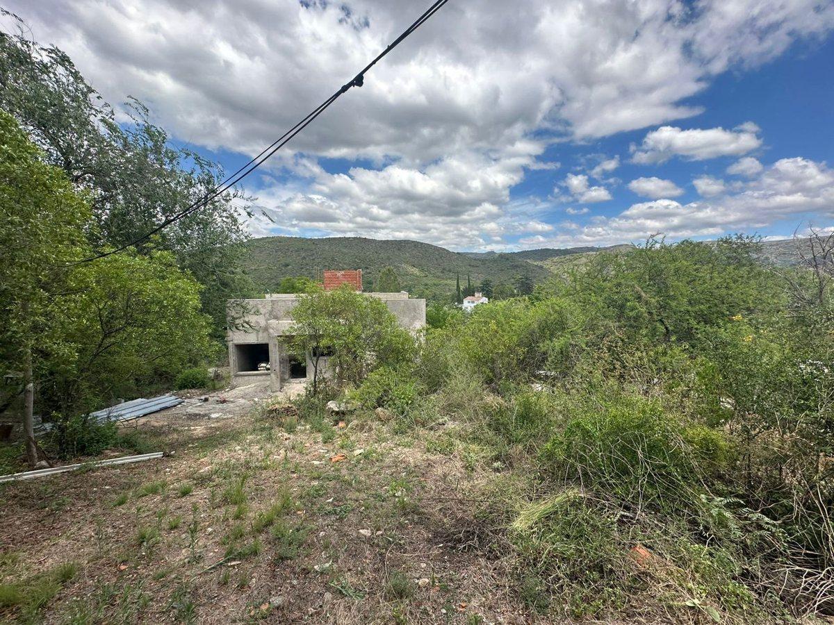 VENTA LOTE 1048MTS CON EDIFICACIÓN  CUESTA BLANCA