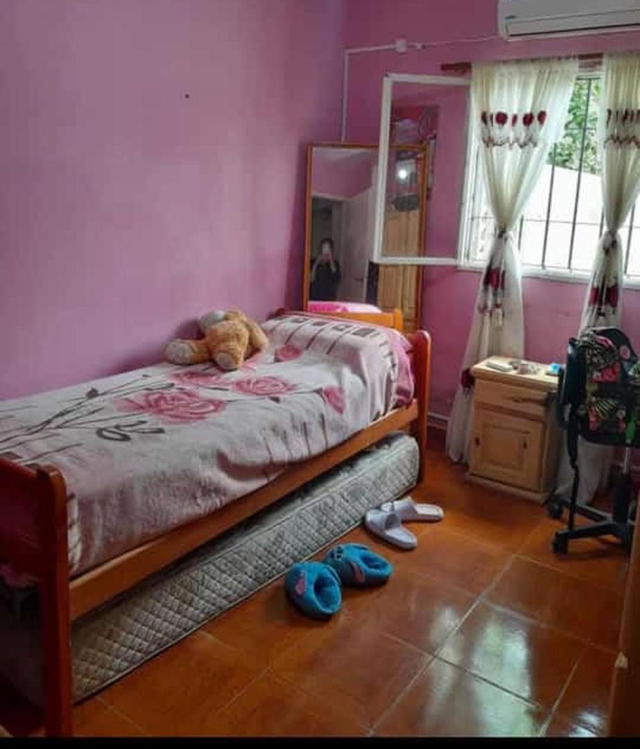 Foto de Casa 3 Dormitorios 2 cocheras Barrio Renacimiento, imagen 3