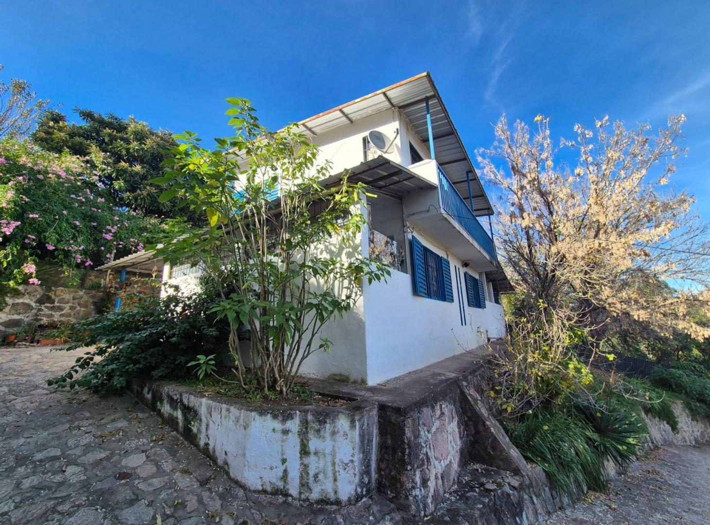 Foto de VENTA CASA 4 DORM PROX CNO CUADRADO RIO CEBALLOS, imagen 1