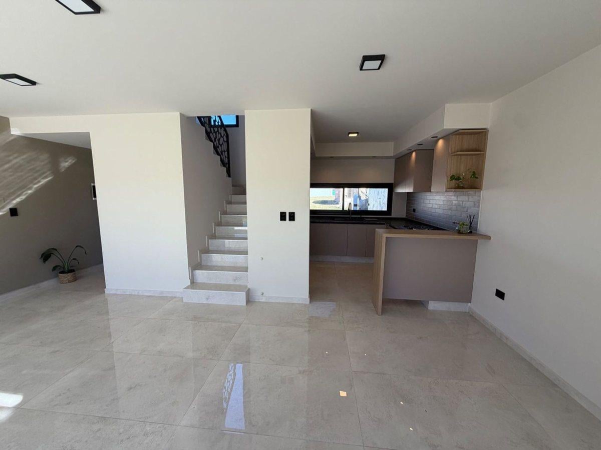 Foto de VENTA DUPLEX 3 DORM A ESTRENAR DOCTA URBANIZACION, imagen 3