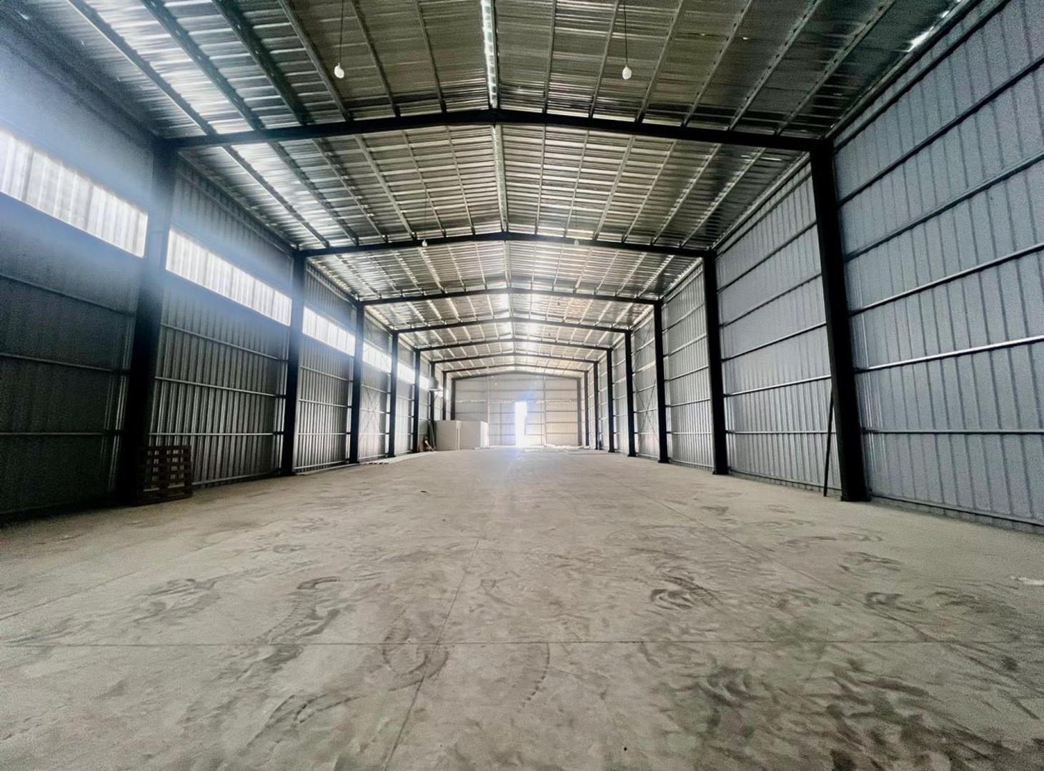 Foto de Alquiler Nave Industrial en Polo 52 con oficina, imagen 5