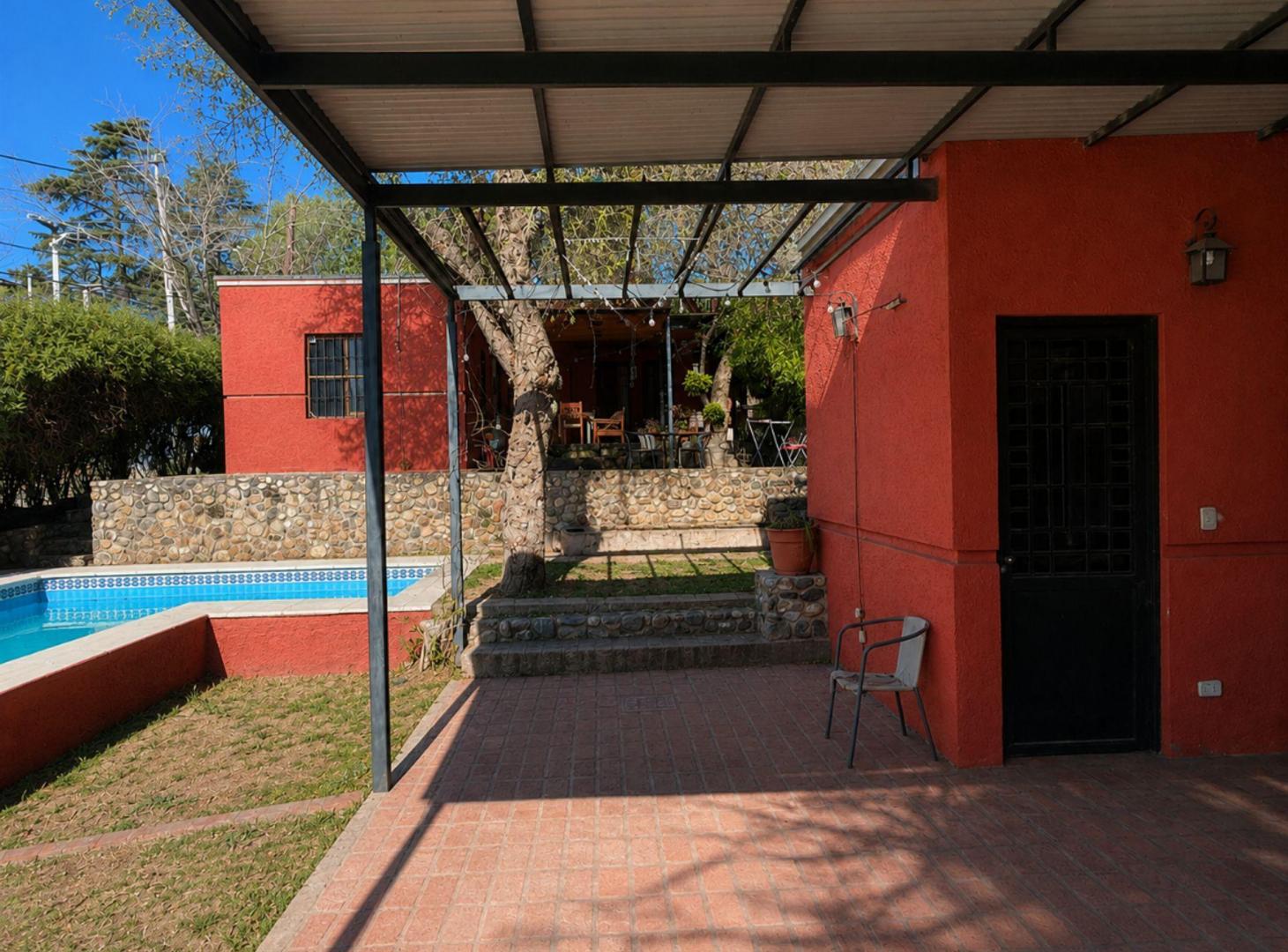 Foto de VENTA CASA VILLA ALLENDE CONDOR ALTO 3 DORM, imagen 1