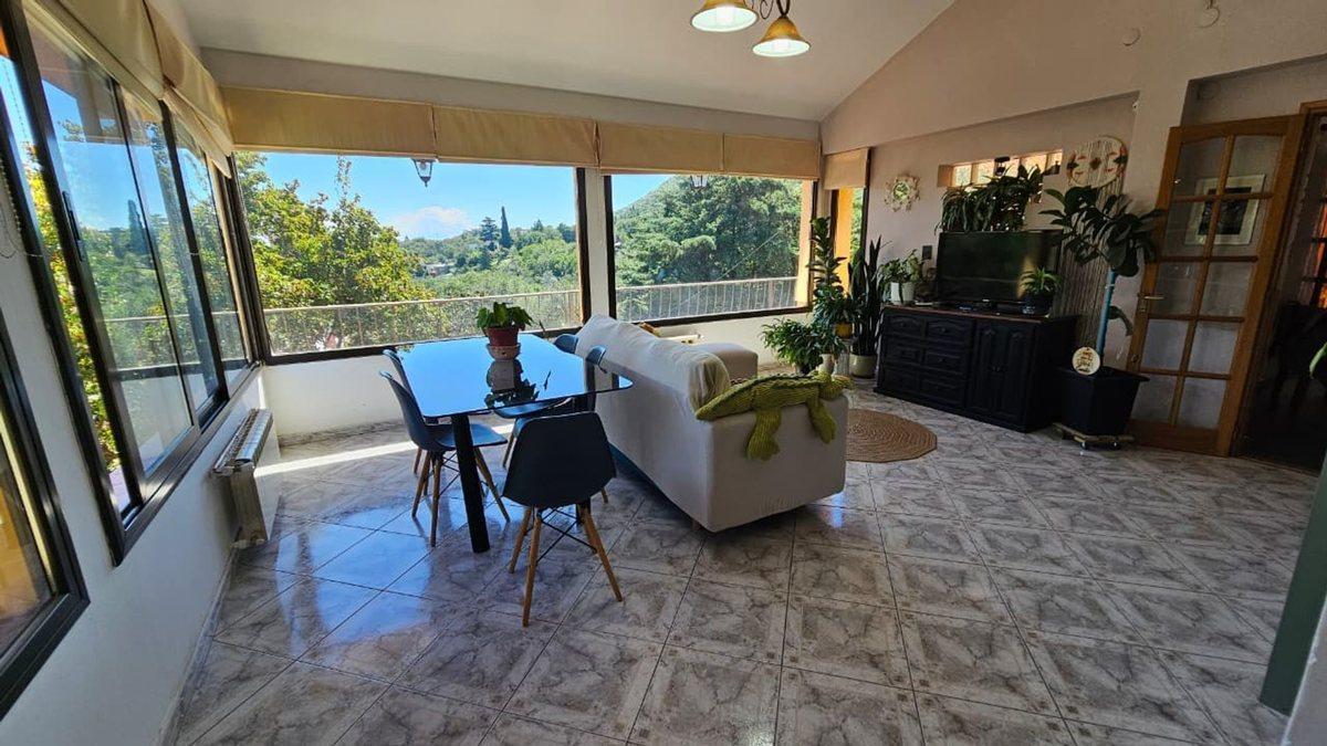 Foto de VENTA CASA EN VILLA CARLOS PAZ 4 DORM Y PILETA, imagen 2