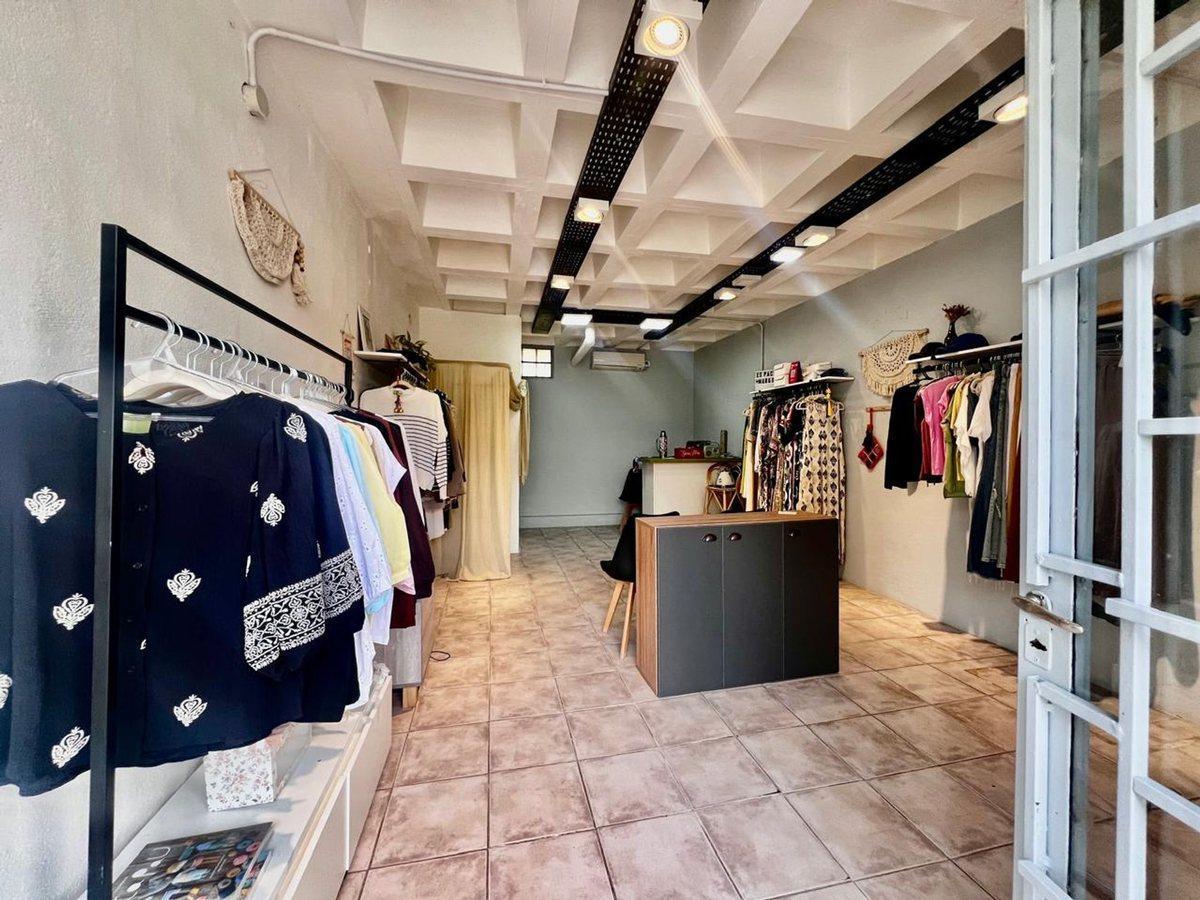 Foto de VENTA LOCAL COMERCIAL CHATEAU CARRERAS, imagen 4