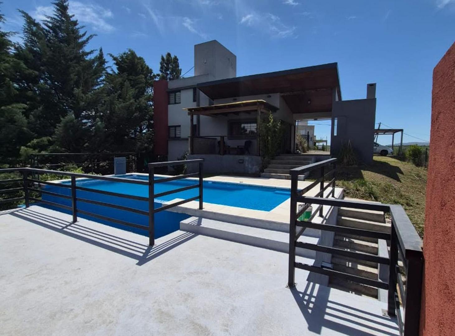 Foto de VENTA CASA 2 DORMITORIOS PILETA POTRERO GARAY CBA, imagen 3