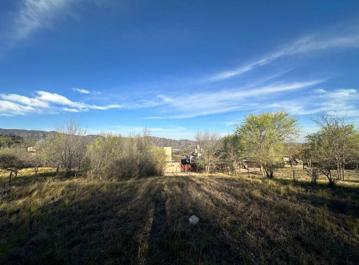 Foto de VENTA LOTE BIALET MASSE ESCRITURA Y VISTA AL LAGO, imagen 4